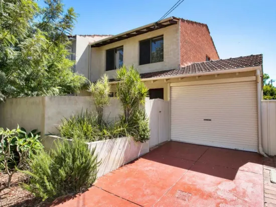 4/7 Mount Henry Road, Como, WA 6152