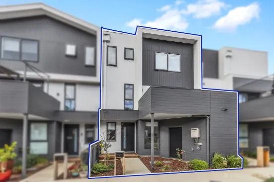 4 Alexi Walk, Eumemmerring, Vic 3177