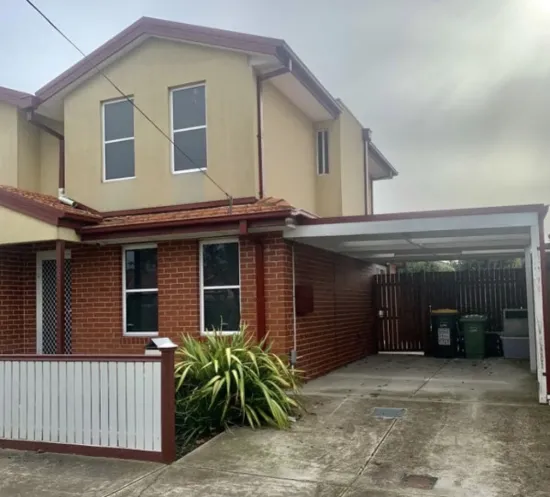 4 Emu Parade, Jacana, Vic 3047