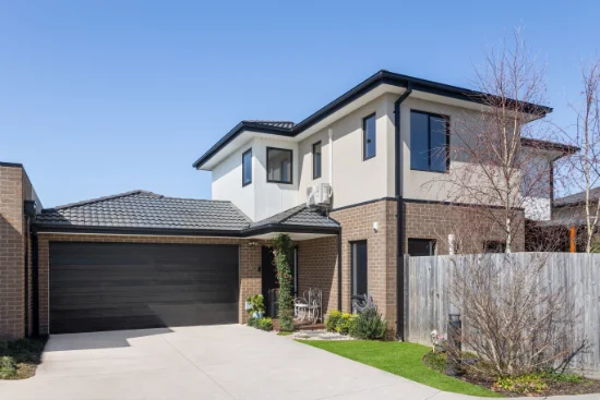 4 Hotelier Court, Skye, Vic 3977