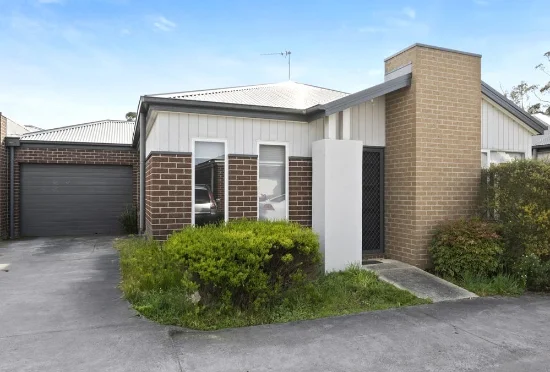 4 Monash Pl, Canadian, Vic 3350