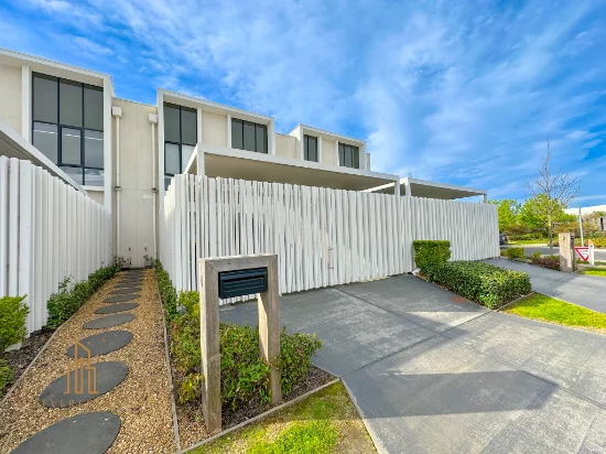 4 Rivulet Boulevard, Springvale, Vic 3171