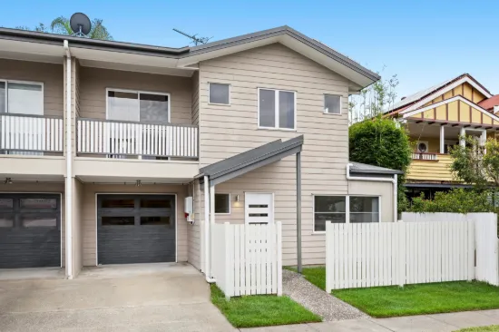 4 Ruby Street, Newmarket, Qld 4051