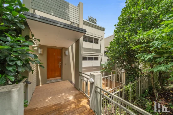 40 Douglas Street, St Lucia, Qld 4067