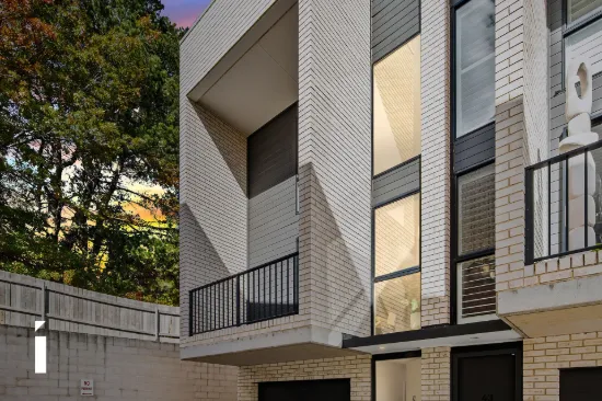 42/135 Easty Street, Phillip, ACT 2606
