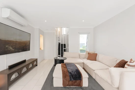 42 Hill Drive, Pimpama, Qld 4209-Image