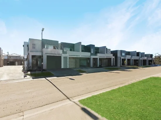 43/64 Escapade Boulevard, Craigieburn, Vic 3064