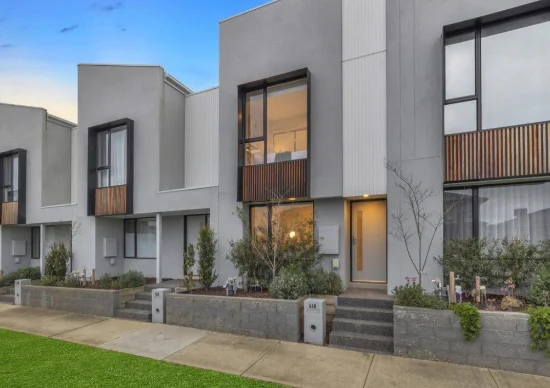 44B Encore Boulevard, Cranbourne South, Vic 3977