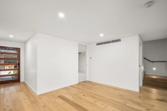 49/75 Jacaranda Pl, Indooroopilly, Qld 4068-Image