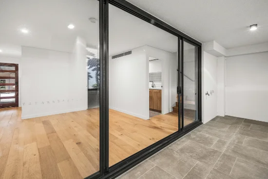 49/75 Jacaranda Pl, Indooroopilly, Qld 4068-Image