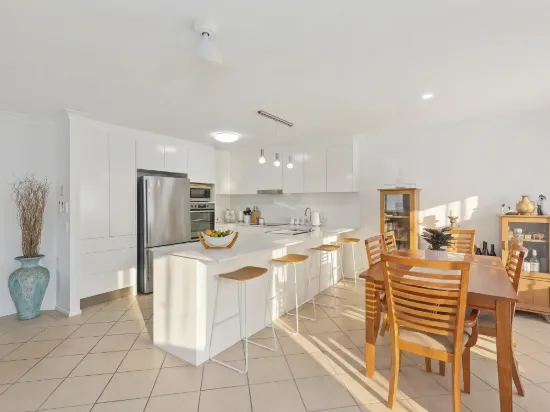 5/15 Simpsons Road, Elanora, Qld 4221