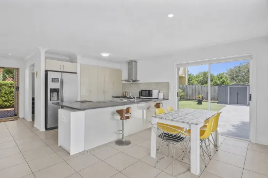 5/27 Harley Street, Labrador, Qld 4215