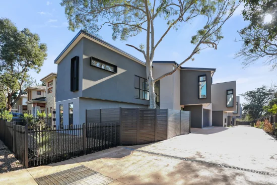 5/8 Lemon Tree Lane, Greensborough, Vic 3088