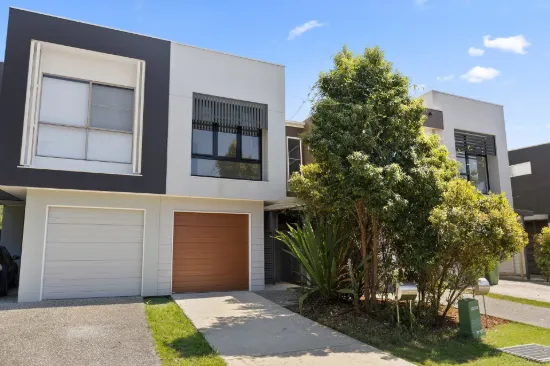 5 Summer Lane, Robina, Qld 4226