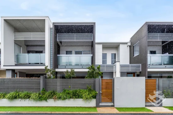 50/1 Vue Boulevard, Robina, Qld 4226 - For Rent