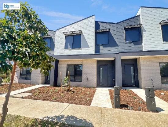 52 Otago Grove, Werribee, Vic 3030 - For Rent