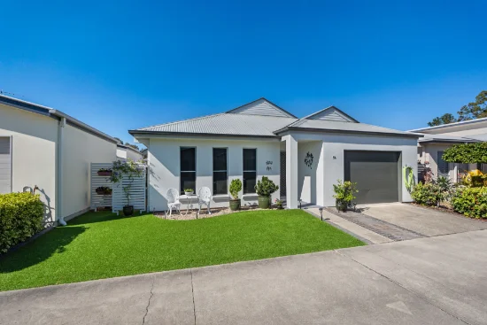 54/74 Cotterill Avenue, Bongaree QLD 4507-Image
