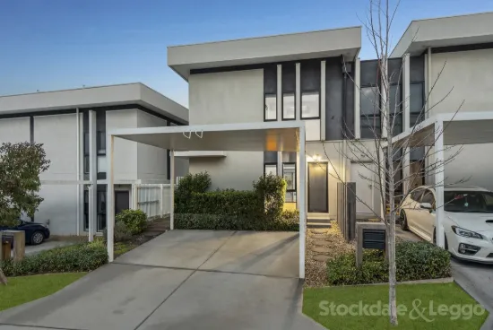 55 Belsay Chase, Chirnside Park, Vic 3116