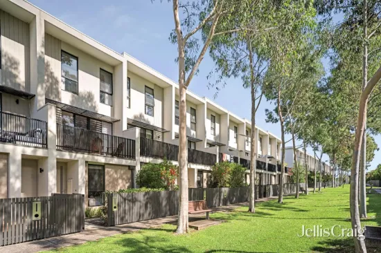 58 Central Park Walk, Cheltenham, Vic 3192