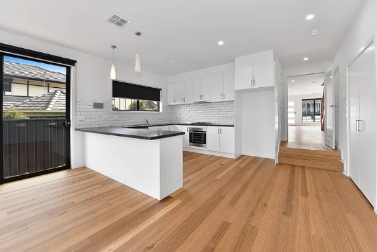 5A Rosehill Road, Essendon West, Vic 3040
