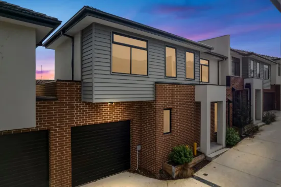 6 Sooty Lane, Pakenham VIC 3810-Image