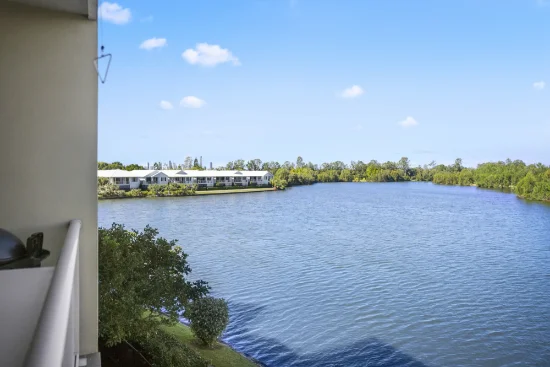60/5074 Emerald Island Drive, Carrara, Qld 4211-Image