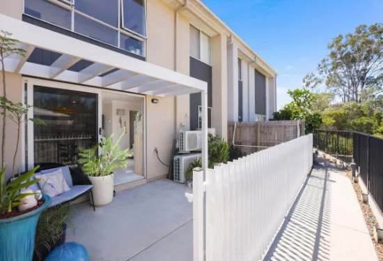 61/13 Angela Way, Pimpama, Qld 4209 - For Rent
