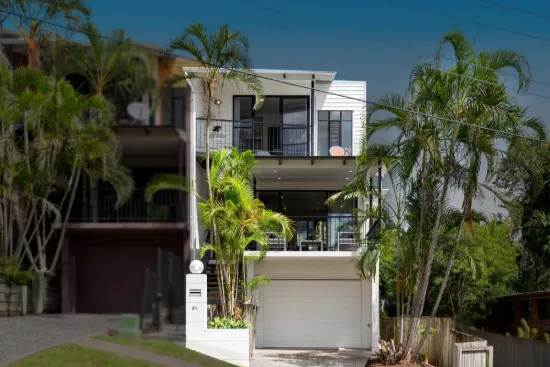 61 Bishop Street, St Lucia, Qld 4067