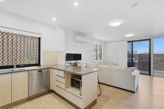 62/1914 Creek Rd, Cannon Hill, Qld 4170
