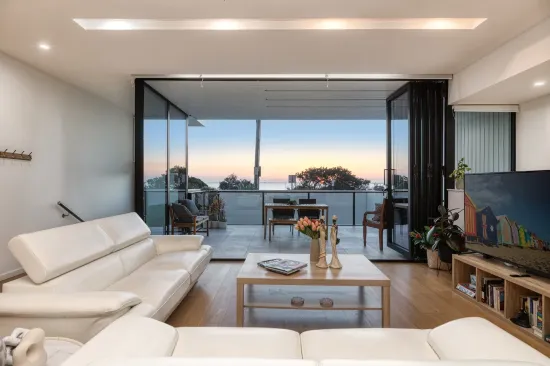 62B ESPLANADE, Brighton, Vic 3186