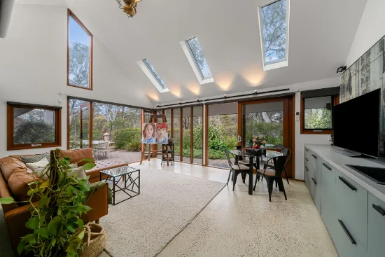 68 Wybalena Grove, Cook ACT 2614-Image