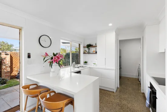 7/2 Cassowary Drive, Burleigh Waters, Qld 4220 - For Rent