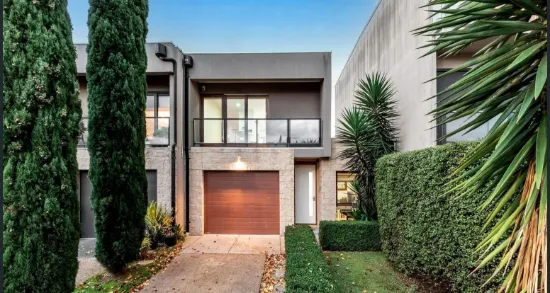 7 Diamond Boulevard, Greensborough VIC 3088-Image