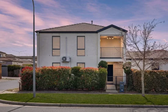 7 Moonlight Avenue, Harrison, ACT 2914