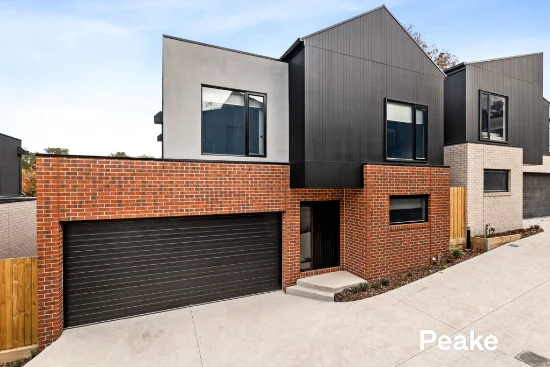 7 Oakside Place, Berwick, Vic 3806