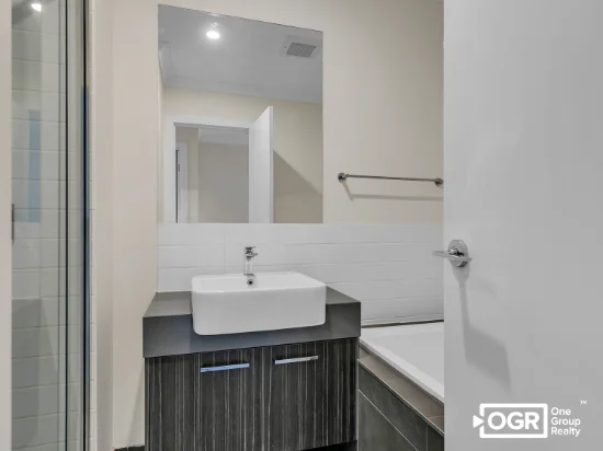 70/27 Turva Avenue, Tarneit, Vic 3029-Image