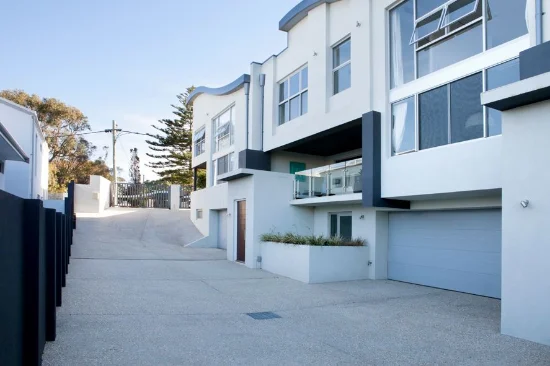 7C Wilton Place, Scarborough WA 6019 - For Rent