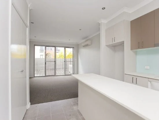 8/1 Wise Street, Braddon ACT 2612-Image