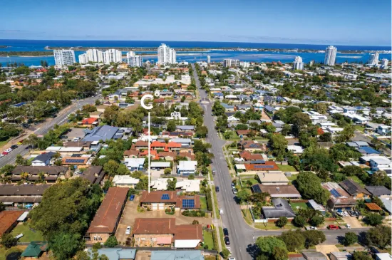 8/101-103 Whiting Street, Labrador, Qld 4215-Image