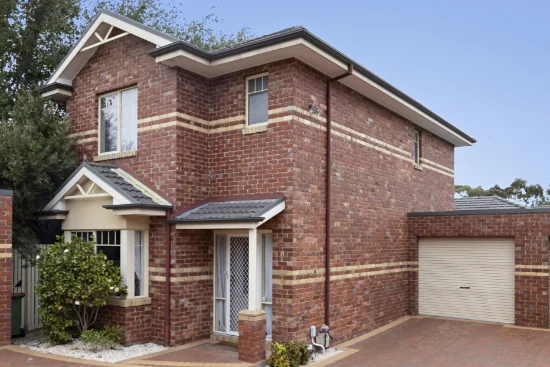 8/14 Yvette Drive, Rowville, Vic 3178 - For Sale