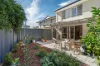 8/142 The Esplanade, Paradise Point, Qld 4216