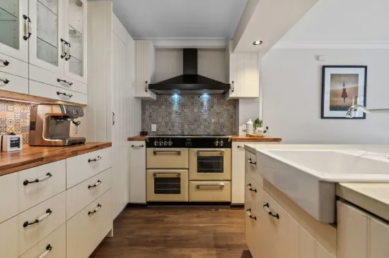 8/142 The Esplanade, Paradise Point, Qld 4216-Image