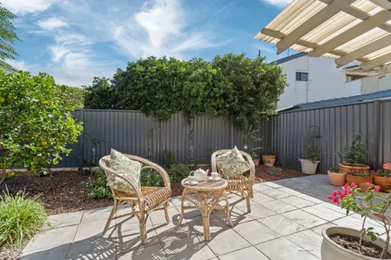 8/142 The Esplanade, Paradise Point, Qld 4216-Image