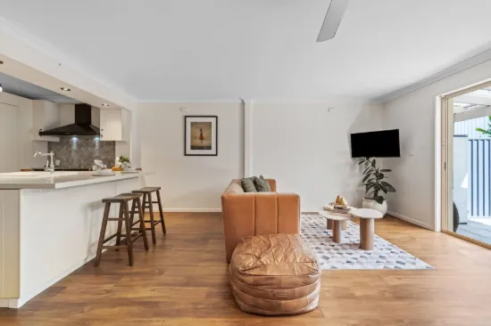 8/142 The Esplanade, Paradise Point, Qld 4216-Image