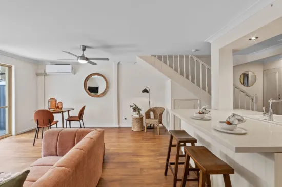 8/142 The Esplanade, Paradise Point, Qld 4216-Image