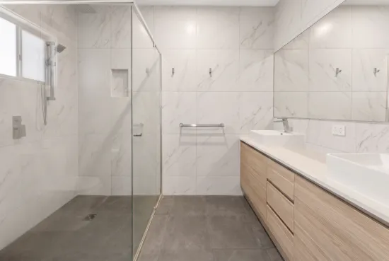 8/156 Whiting Street, Labrador, Qld 4215-Image