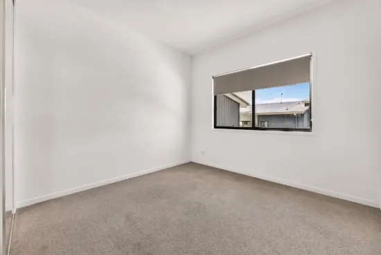 8/156 Whiting Street, Labrador, Qld 4215-Image