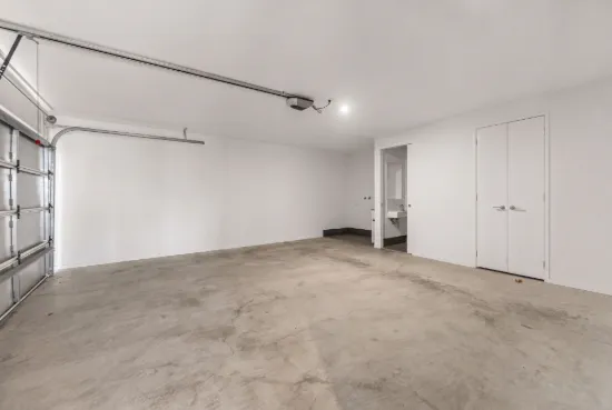 8/156 Whiting Street, Labrador, Qld 4215-Image