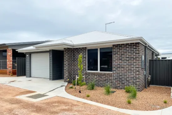 8/169 Steele Street, Devonport, Tas 7310