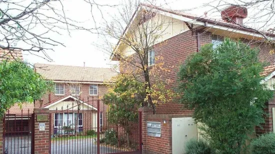 8/2 Victor Rd, Glen Iris, Vic 3146